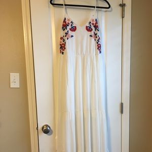 White Floral Maxi Dress sz XL
